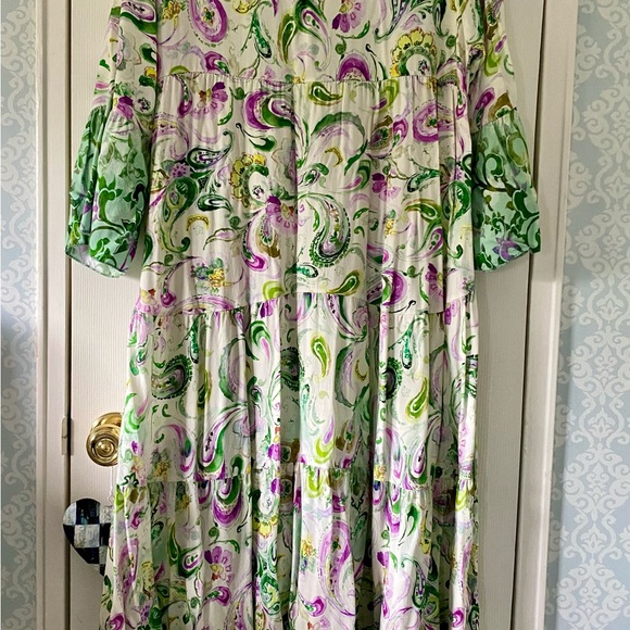 Long Bohemian feminine Tiered Dress.Ruffles hem and sleeves.  Worn 2X . One Size - Picture 5 of 5
